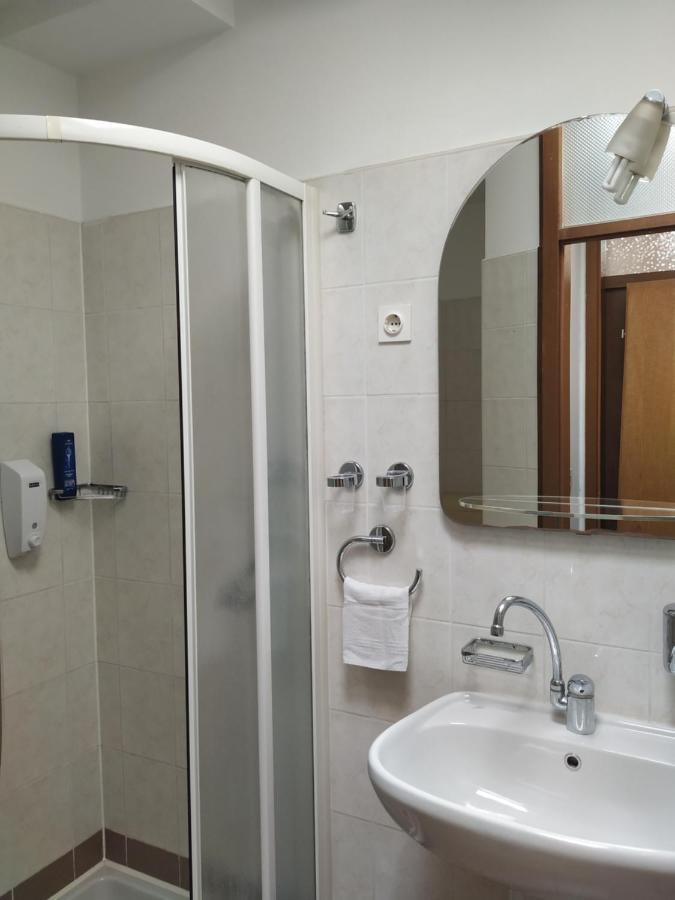 Accomodation Pertout Nova Gorica Eksteriør billede