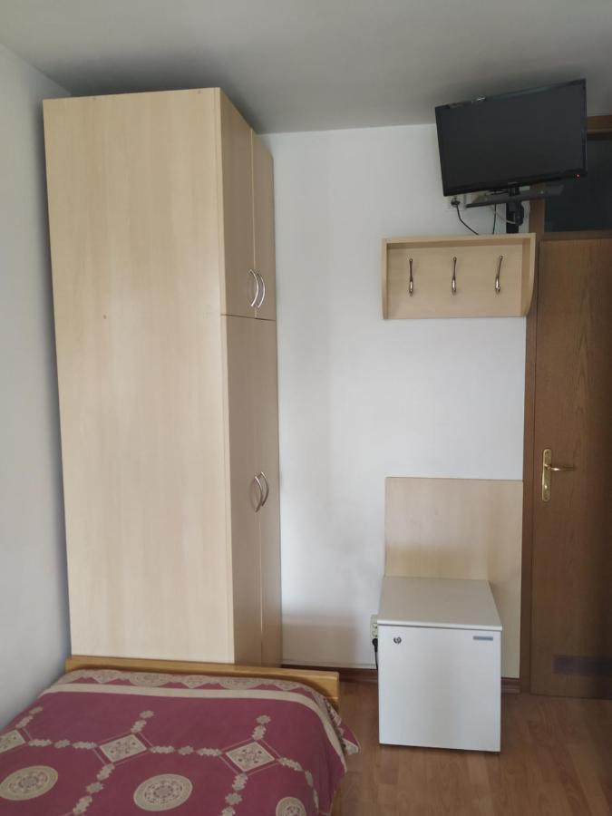 Accomodation Pertout Nova Gorica Eksteriør billede