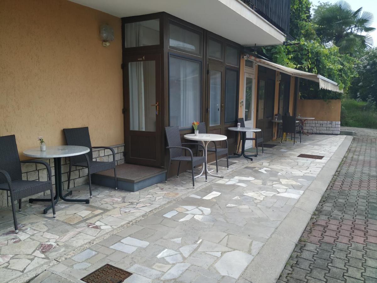 Accomodation Pertout Nova Gorica Eksteriør billede