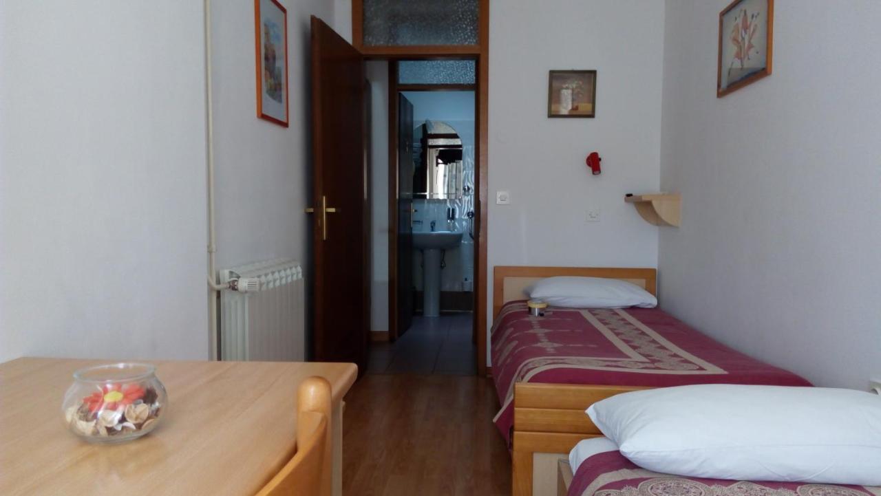 Accomodation Pertout Nova Gorica Eksteriør billede